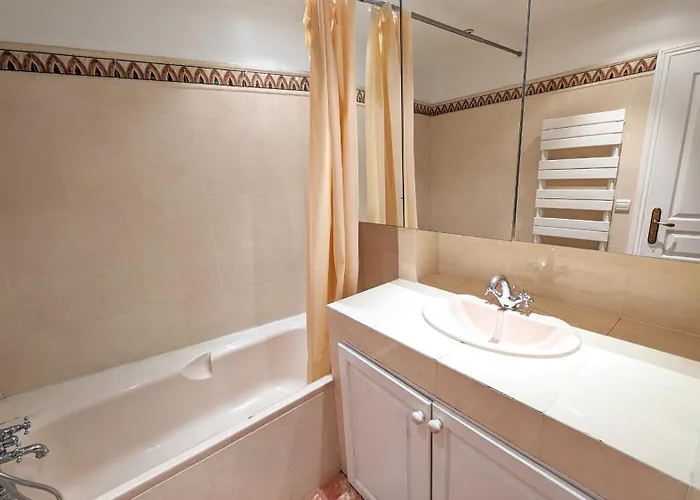 Ref Iles - Palmes D'or Cannes